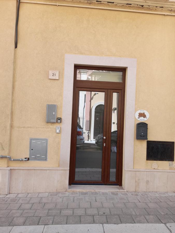 Appartement Casa MiMà: locazione turistica nel centro storico à Brindisi Extérieur photo