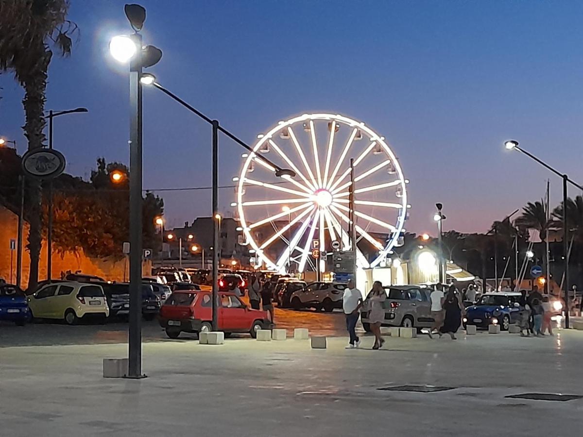 Appartement Casa MiMà: locazione turistica nel centro storico à Brindisi Extérieur photo